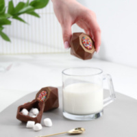 Шоколадная бомбочка с маршмеллоу «Счастье внутри» молочный шоколад