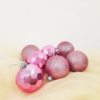 Набор новогодних елочных шаров два дизайна(Глиттер и соты), Розовый